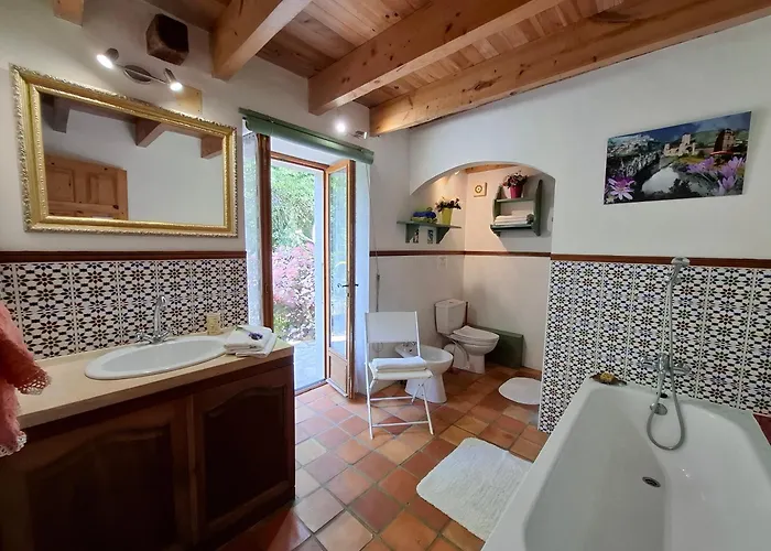 Дом отдыха Le Sabatou - La Grange De Cezac *